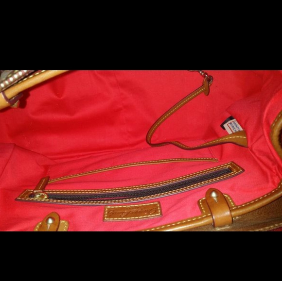EUC Dooney & Bourke Satchel with dust bag - Picture 2 of 3